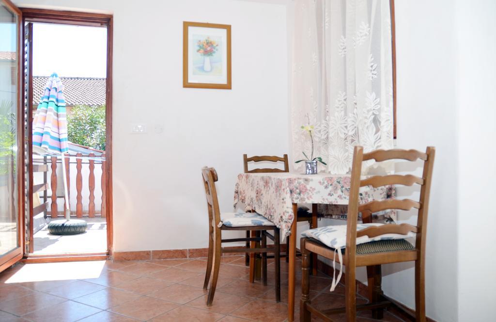 Apartments Ana Ровинь Экстерьер фото