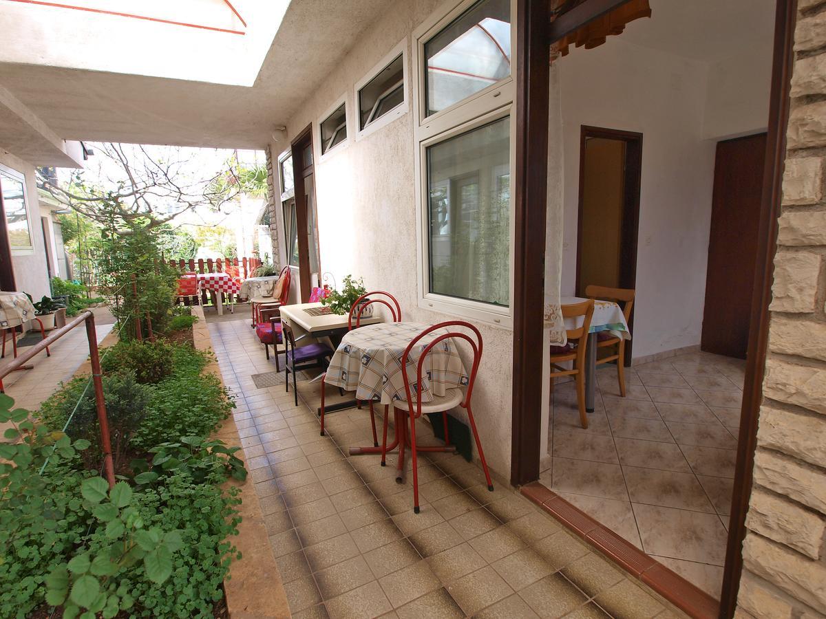 Apartments Ana Ровинь Экстерьер фото