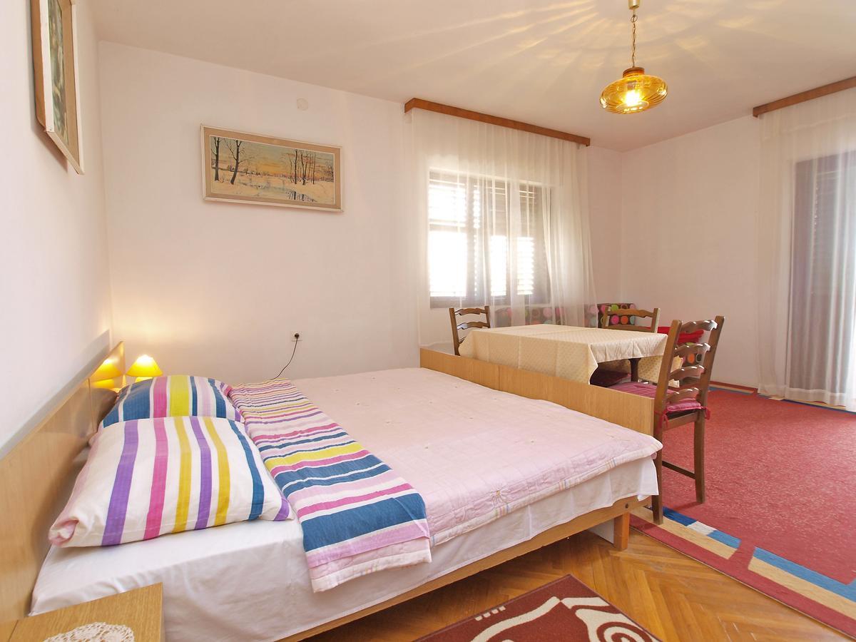 Apartments Ana Ровинь Экстерьер фото